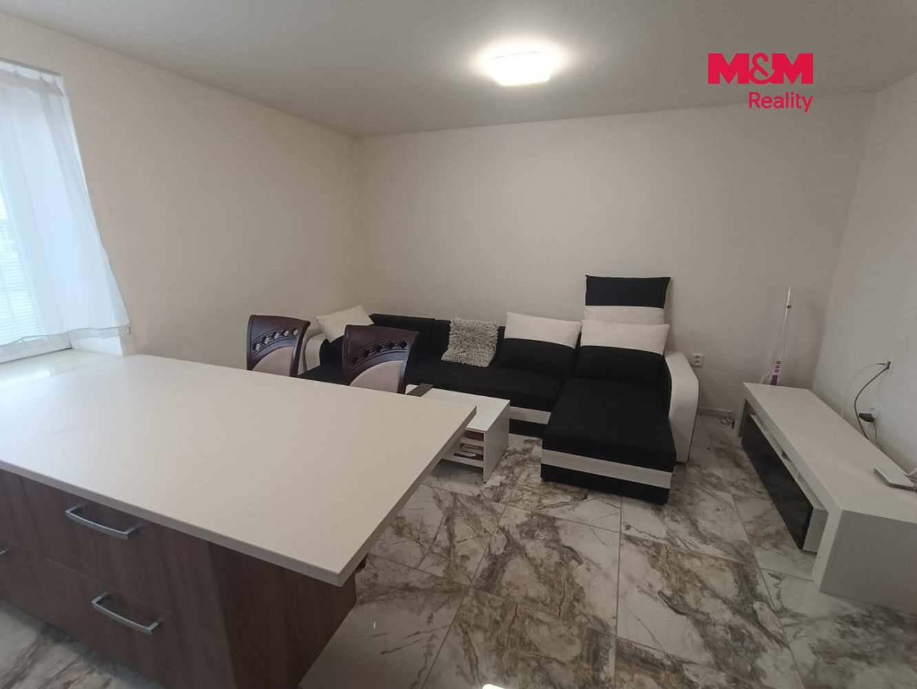 Pronájem bytu 1+1 37 m² — photo 4