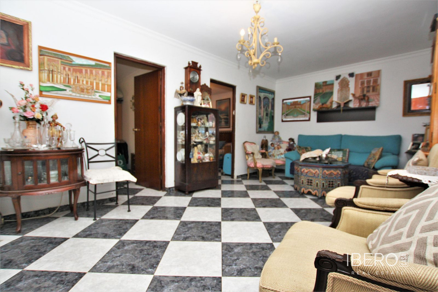 Prodej domu 220 m² s pozemkem 220 m² — photo 2