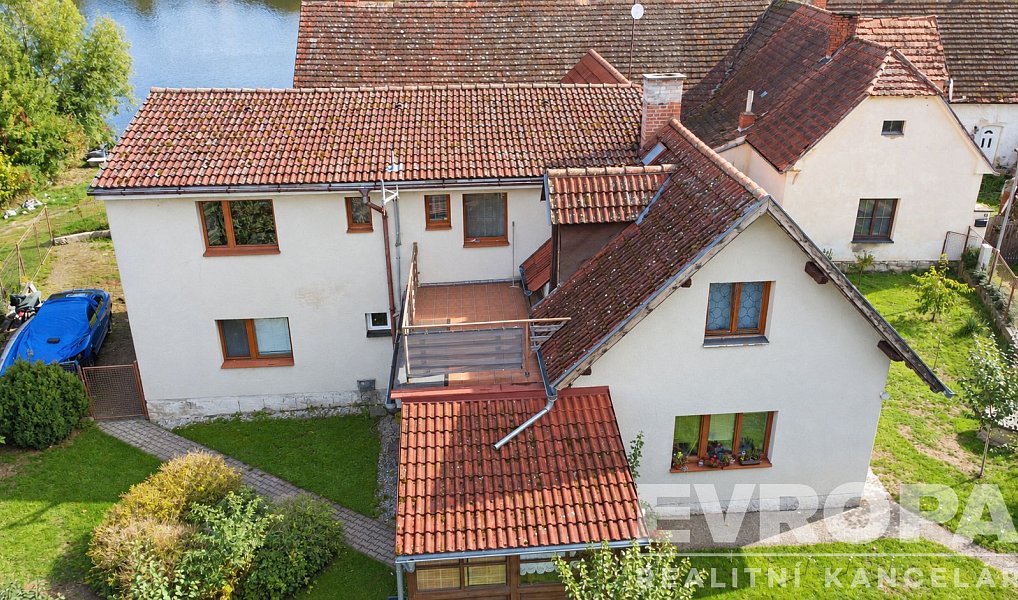 Prodej domu 205 m² s pozemkem 708 m², Lnáře – náhled fotky 2