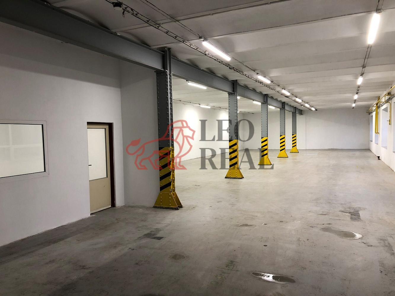 Pronájem skladovacích prostor 350 m² – fotografie 3