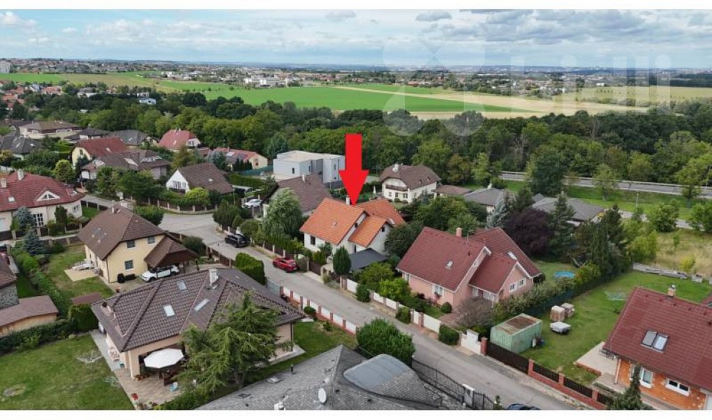 Prodej domu 205 m² s pozemkem 809 m², Jesenice – náhled fotky 29