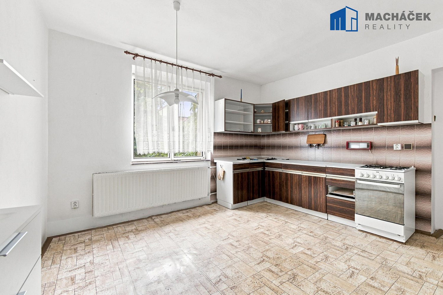 Prodej domu 300 m² s pozemkem 286 m² – fotografie 3