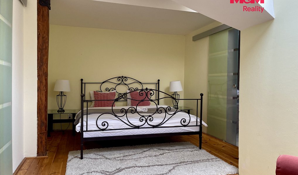 Pronájem bytu atypického 170 m², Praha – náhled fotky 10