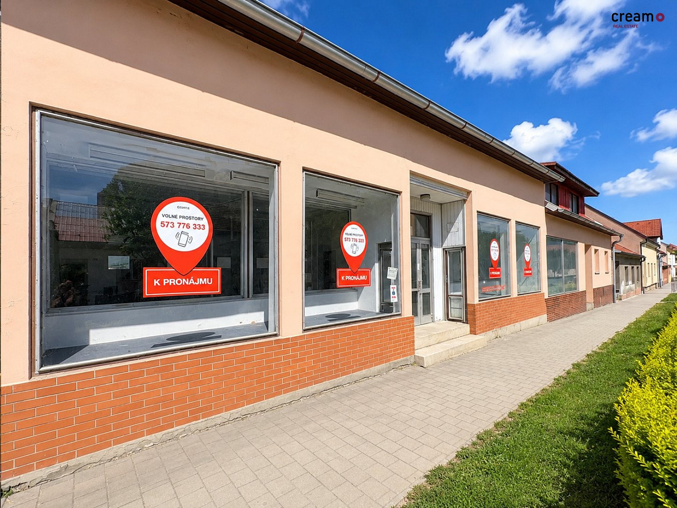 Pronájem obchodní jednotky 196 m² - Napajedla – pohled 4