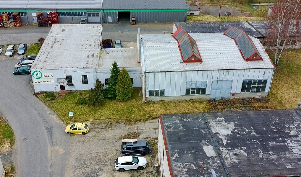 Prodej výrobních prostor 1 500 m², Rynoltice – náhled fotky 3