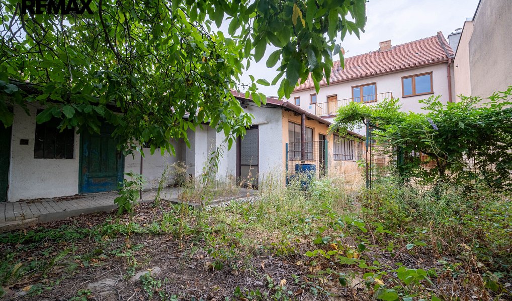 Prodej domu 190 m² s pozemkem 1 588 m², Opatovice – náhled fotky 2