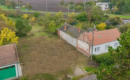 Prodej stavebního pozemku 1 387 m², Nádraží, Hrušky, okres Břeclav