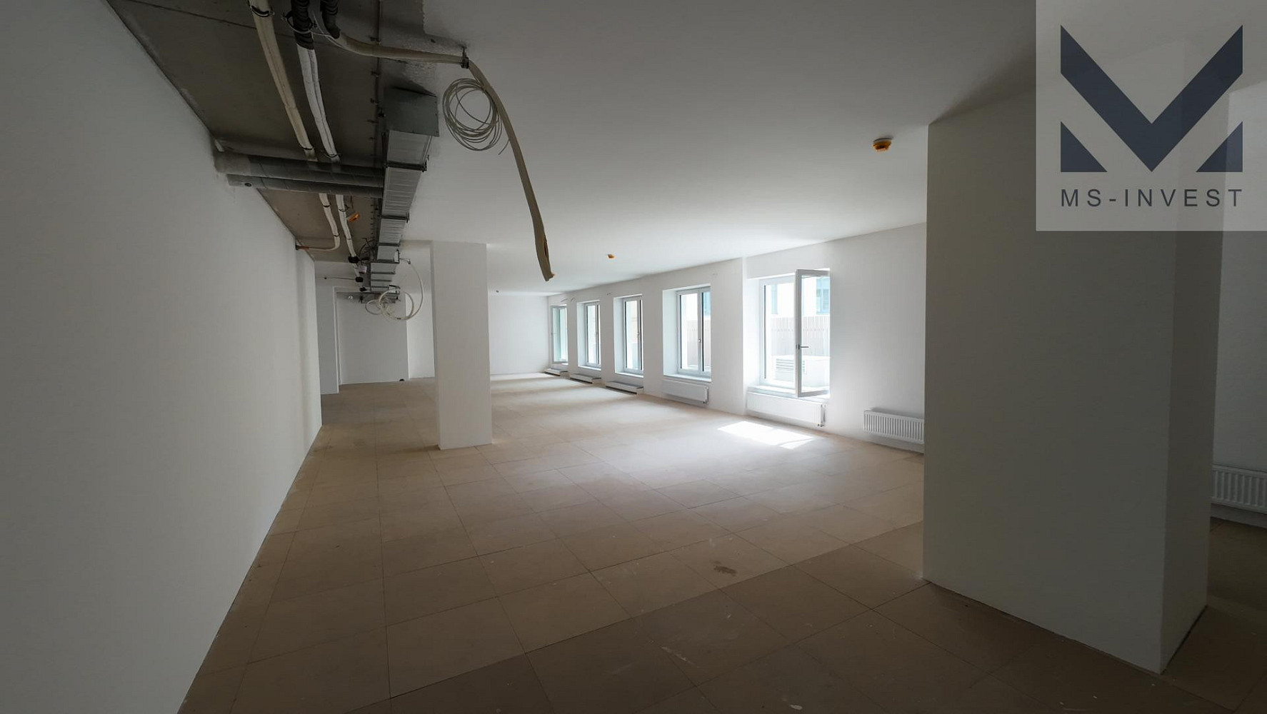 Prodej obchodních prostor 207 m² — photo 2