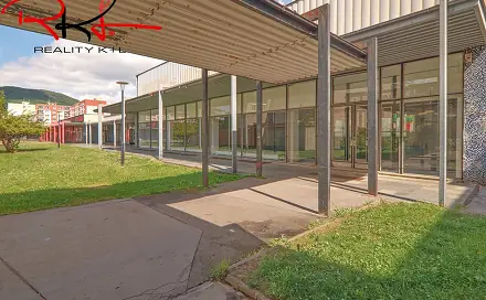 Pronájem obchodních prostor 542 m², Osvoboditelů, Lovosice, okres Litoměřice