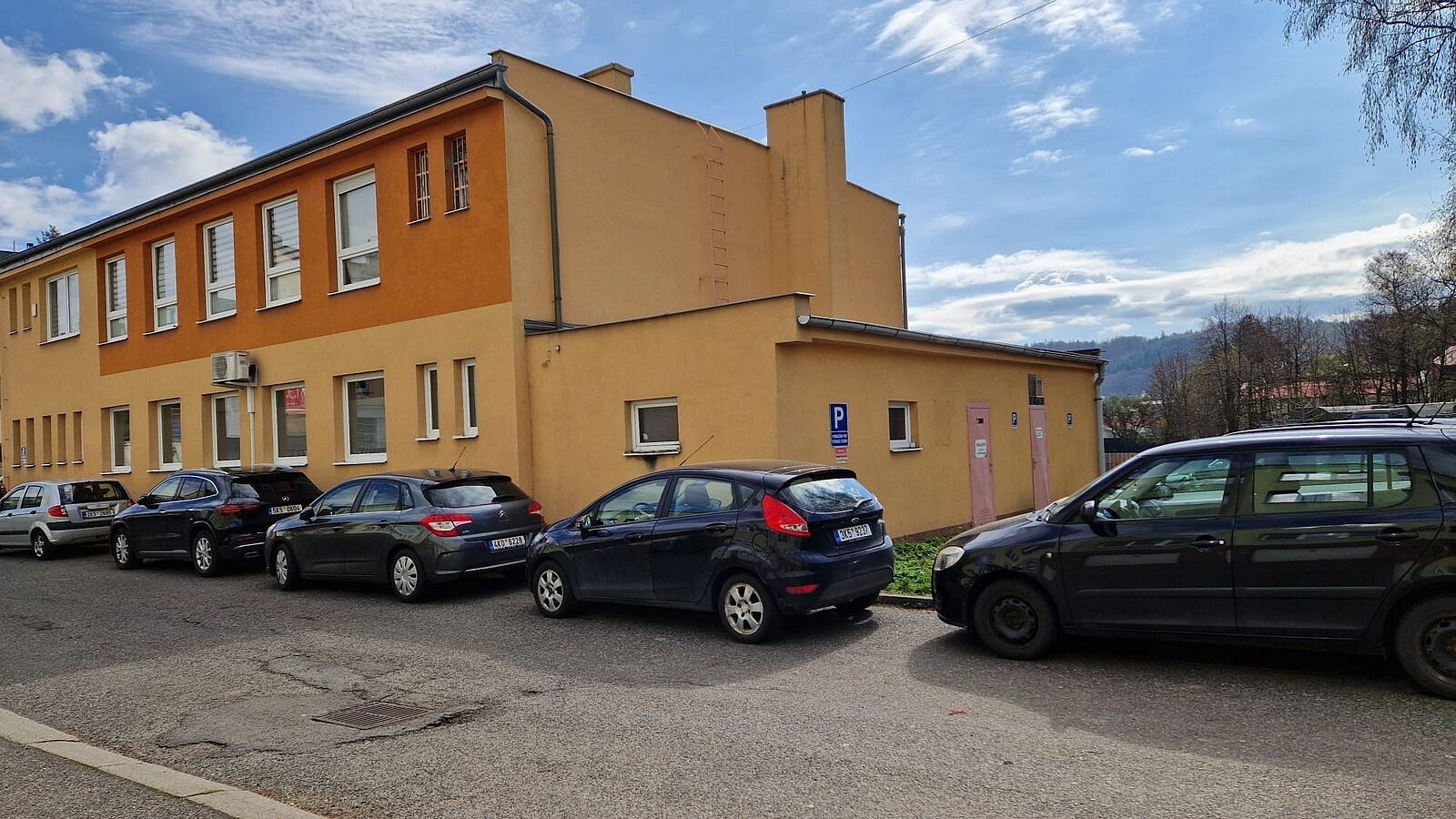Pronájem komerčního objektu (jiného typu) 79 m² – fotografie 3