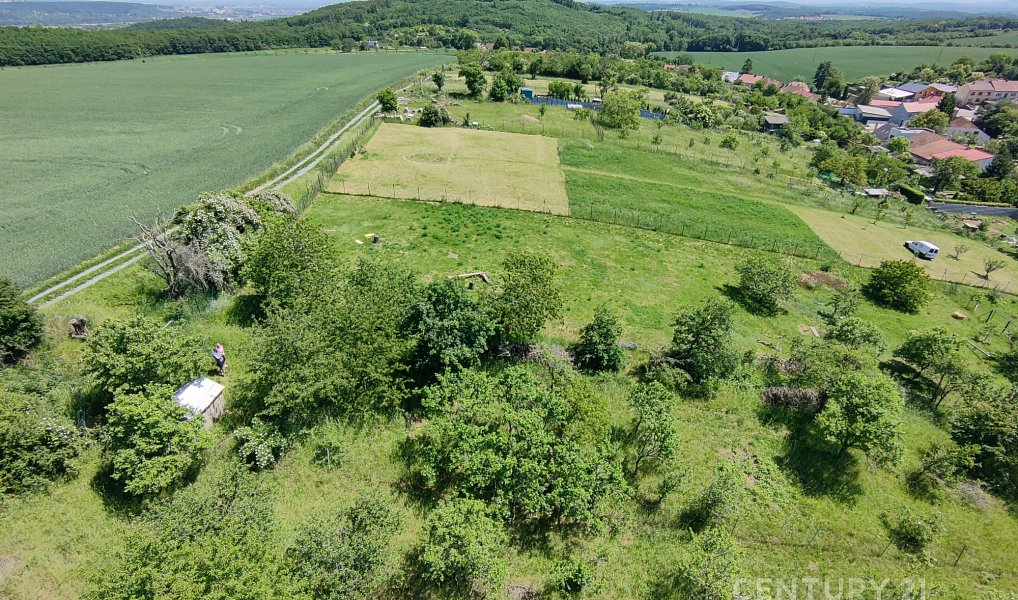 Prodej zahrady 897 m², Omice – náhled fotky 10