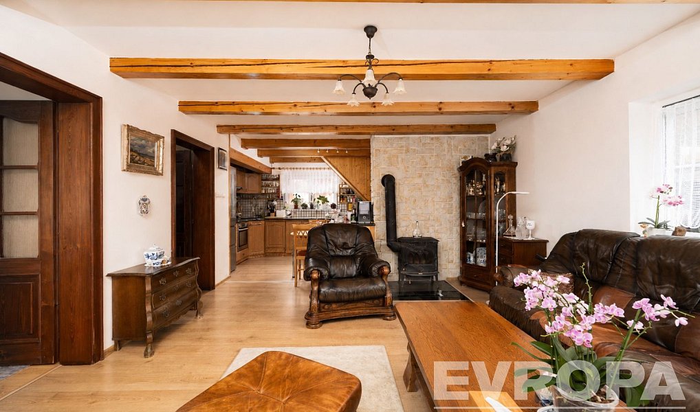 Prodej domu 298 m² s pozemkem 1 166 m², Nová Ves pod Pleší – náhled fotky 9