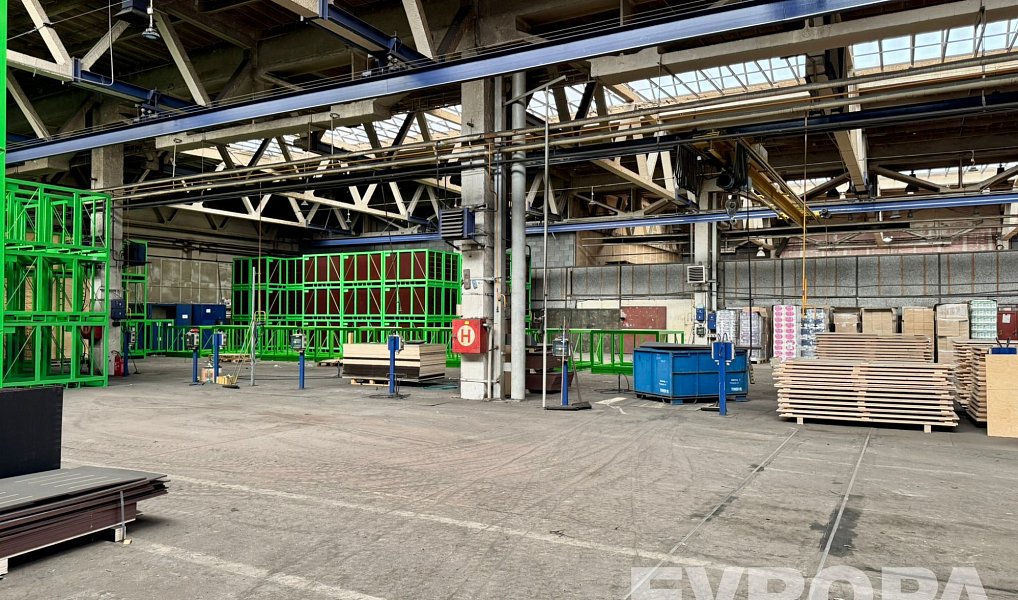 Pronájem výrobních prostor 2 000 m², Plzeň – náhled fotky 6
