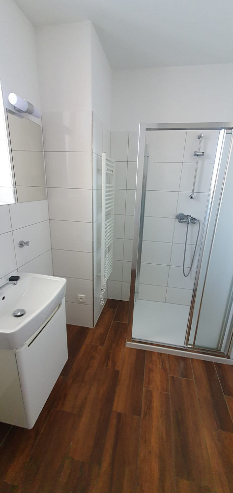 Pronájem bytu 1+kk 28 m² — photo 3