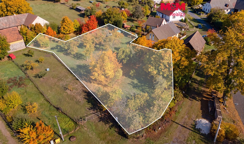 Prodej stavebního pozemku 1 337 m², Žihobce – fotka 1 z 16