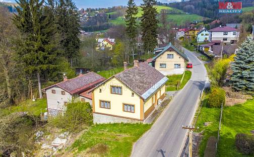 Prodej domu 170 m² s pozemkem 894 m², Semily - Bítouchov