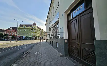 Pronájem obchodních prostor 90 m², Štefánikova, Hodonín