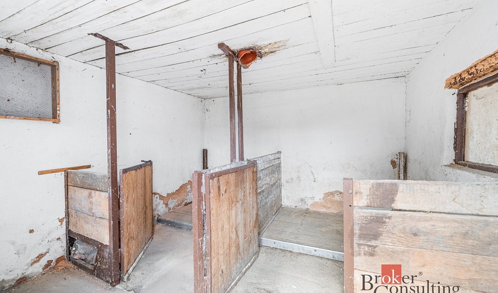 Prodej domu 77 m² s pozemkem 1 095 m², Ejpovice – náhled fotky 30