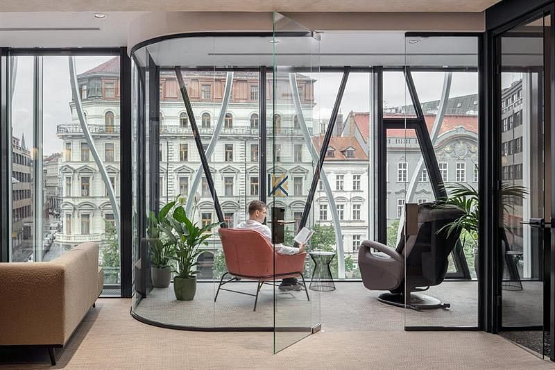 Pronájem kanceláře 500 m² – fotografie 2