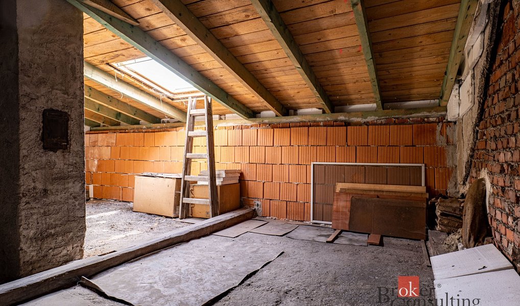 Prodej domu 273 m² s pozemkem 499 m², Sušice – náhled fotky 20