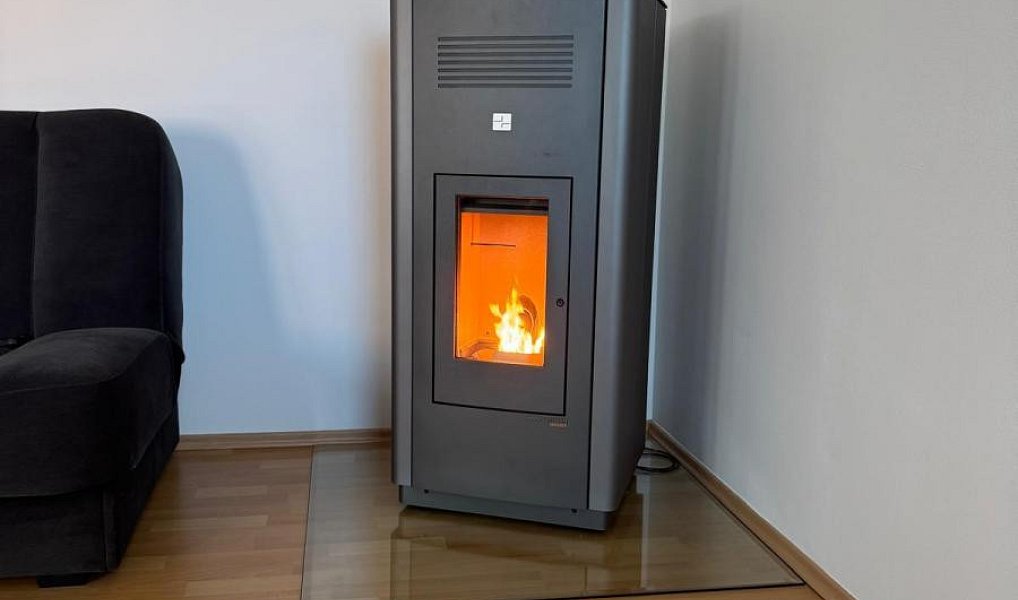 Pronájem bytu 2+kk 66 m², Hradec-Nová Ves – náhled fotky 5