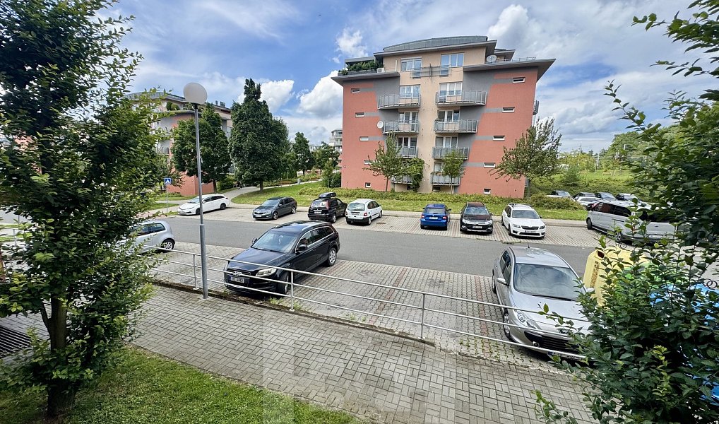 Pronájem bytu 2+kk 69 m², Zlín – náhled fotky 15
