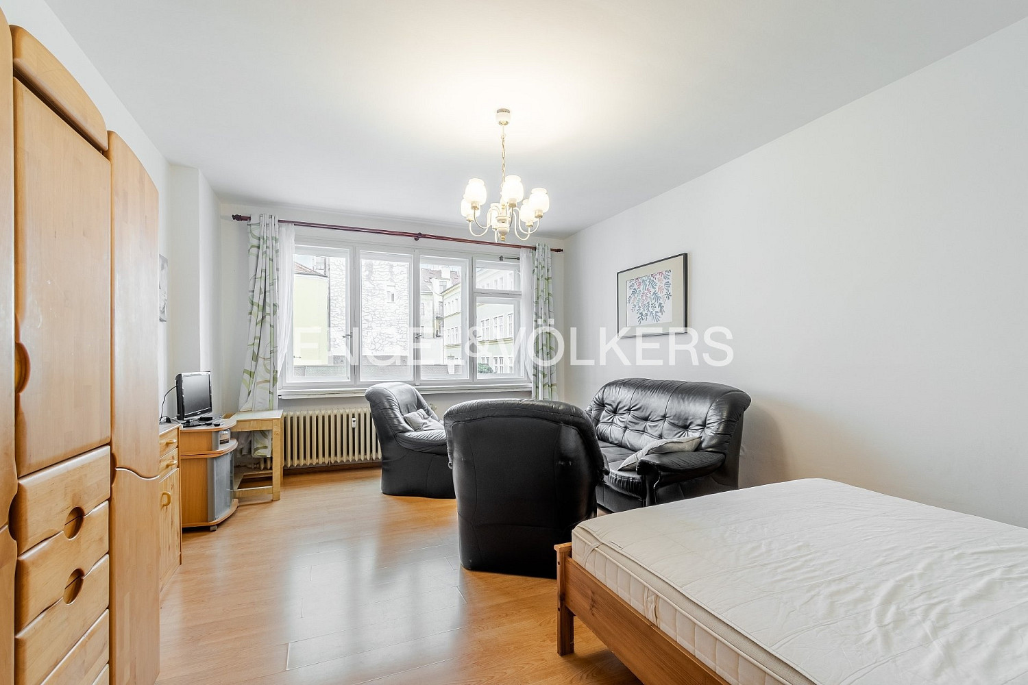 Pronájem bytu 1+1 50 m² – fotografie 2