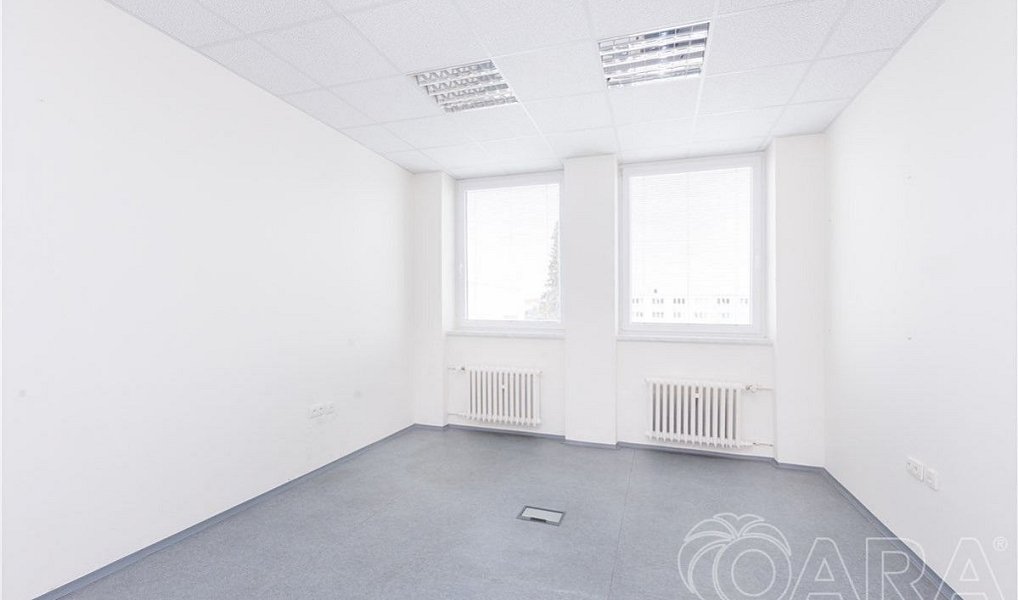 Pronájem kanceláře 549 m², Písek – náhled fotky 20