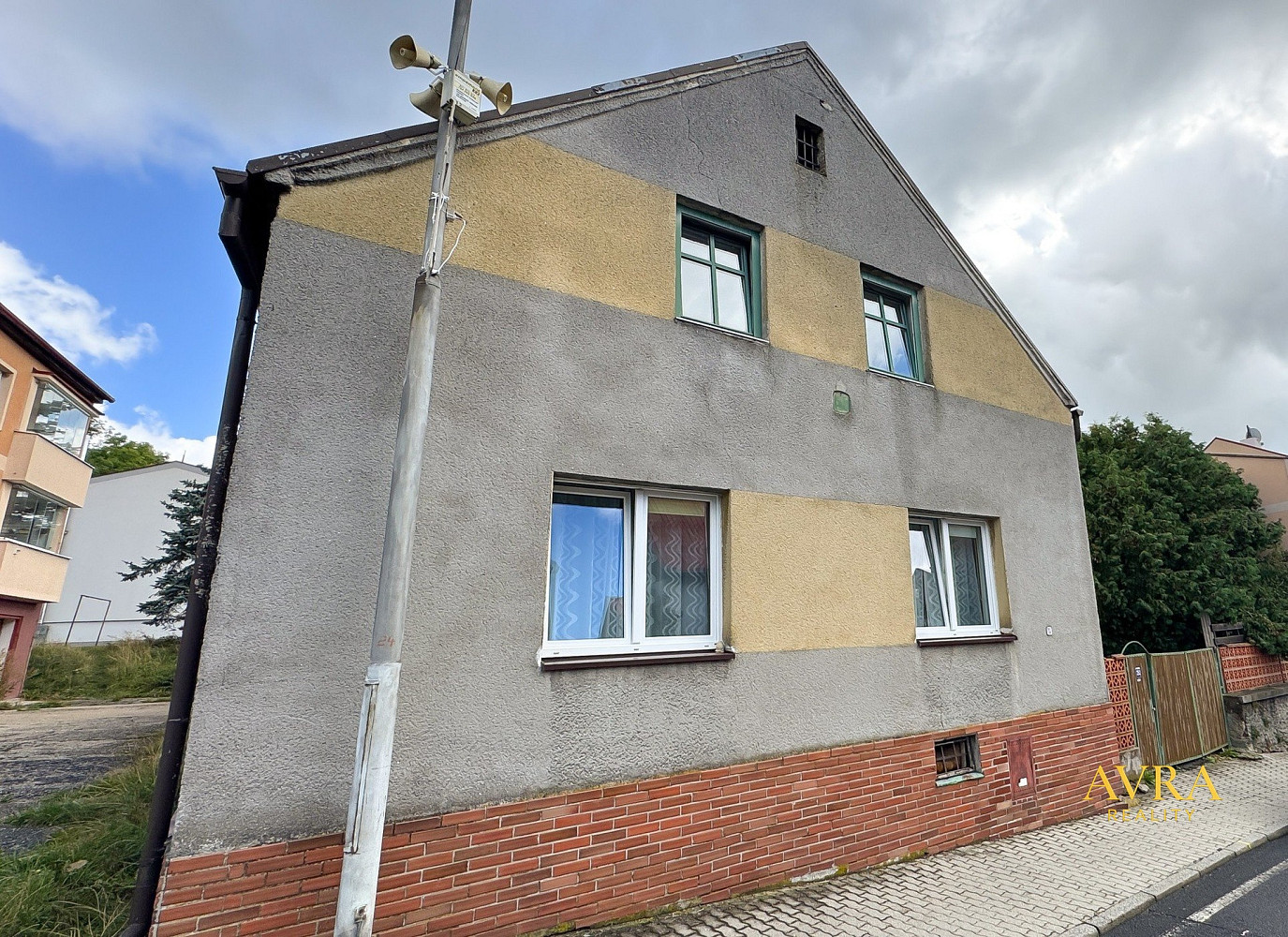 Prodej domu 160 m² s pozemkem 1 613 m²