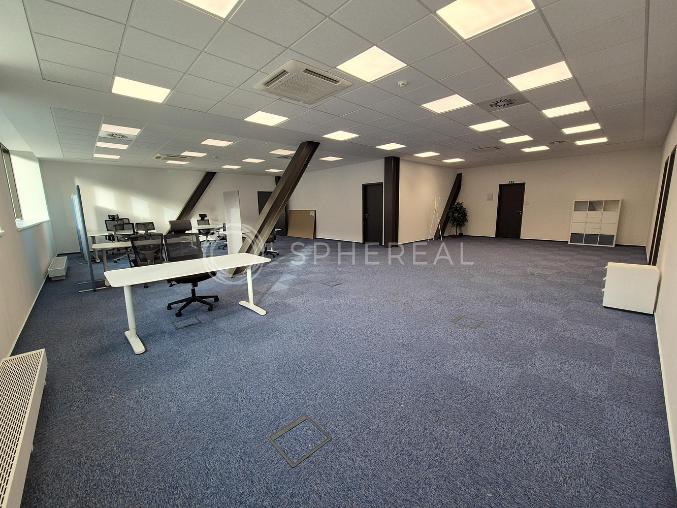 Pronájem kanceláře 350 m² — photo 3