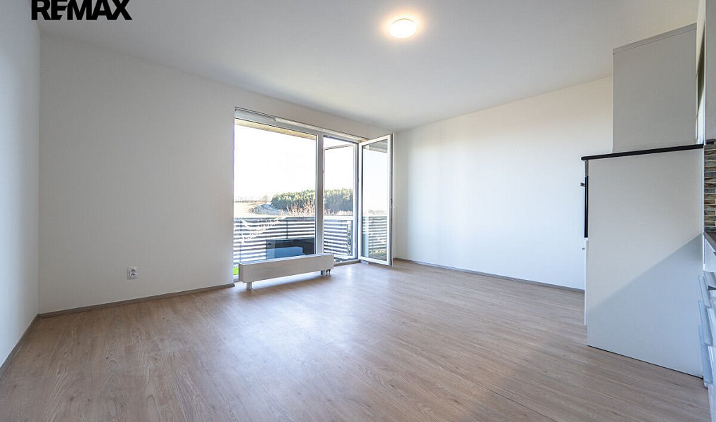 Pronájem bytu 1+kk 32 m², Hostivice – náhled fotky 4