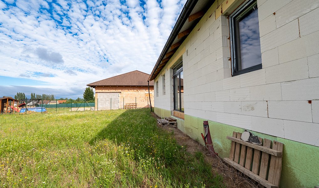 Prodej domu 114 m² s pozemkem 836 m², Mělník – náhled fotky 33