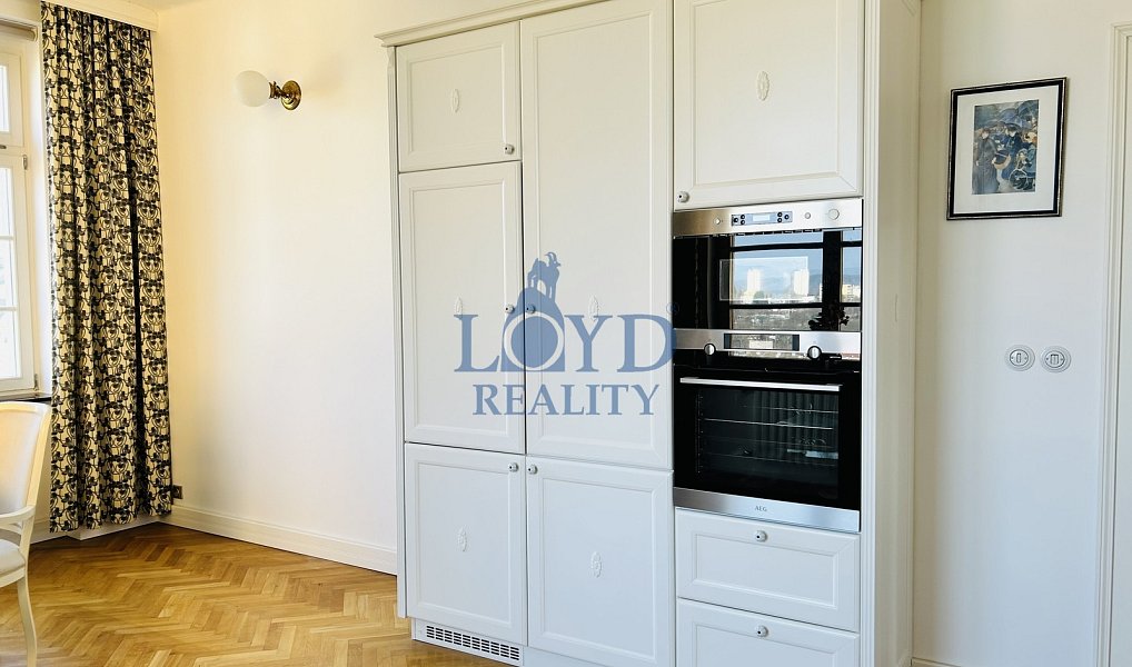 Prodej bytu 2+1 92 m², Karlovy Vary – náhled fotky 7