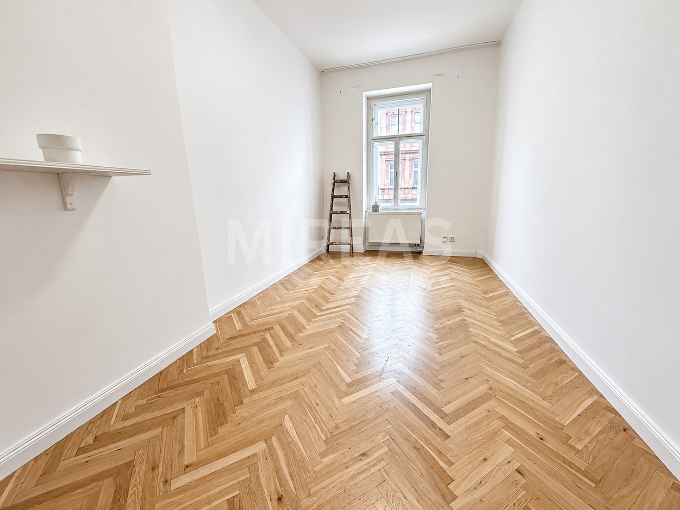 Pronájem bytu 1+1 30 m² – fotografie 2