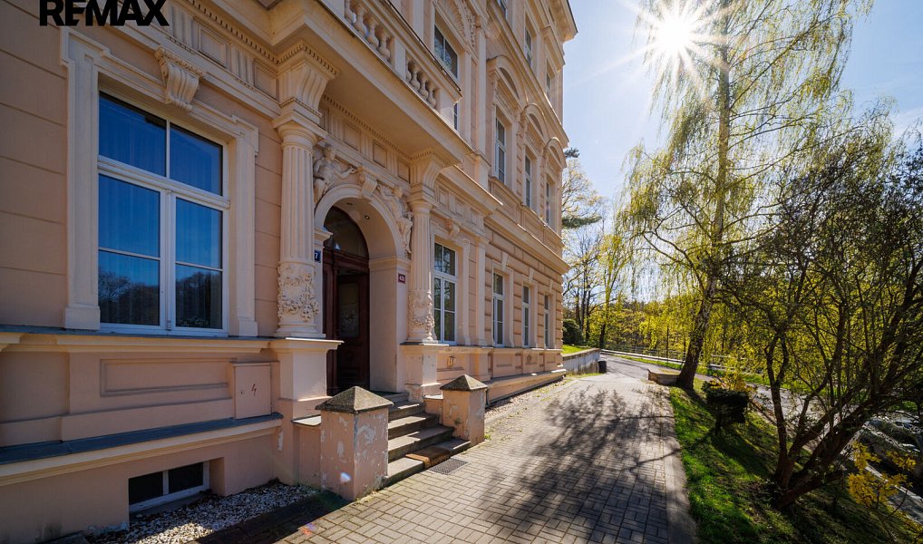 Prodej bytu 2+1 66 m², Karlovy Vary – náhled fotky 23