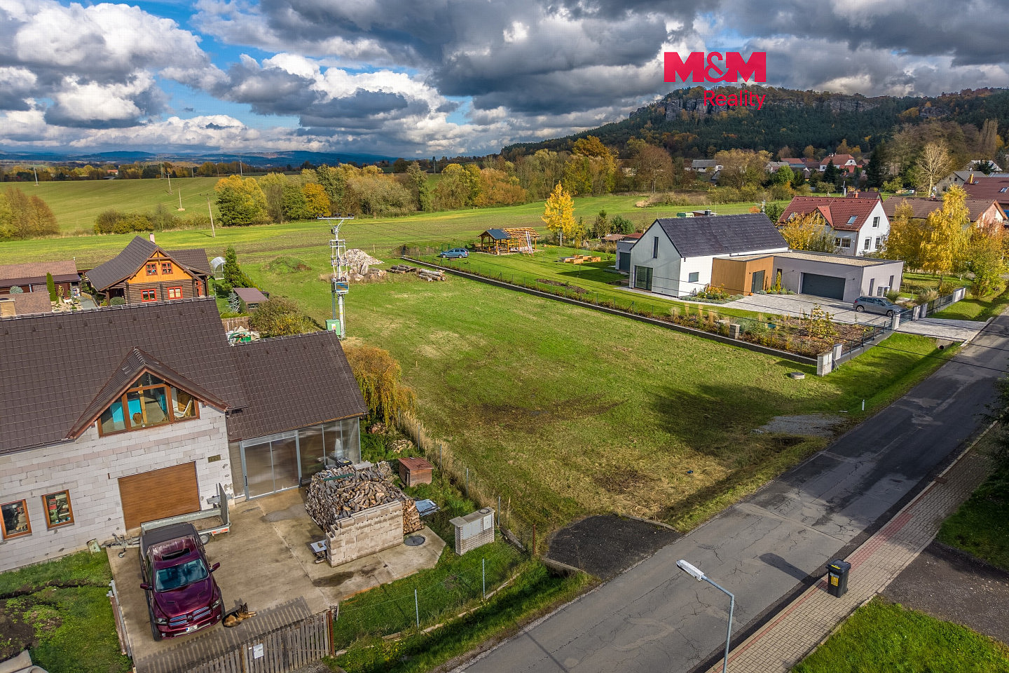 Prodej stavebního pozemku 1 000 m²