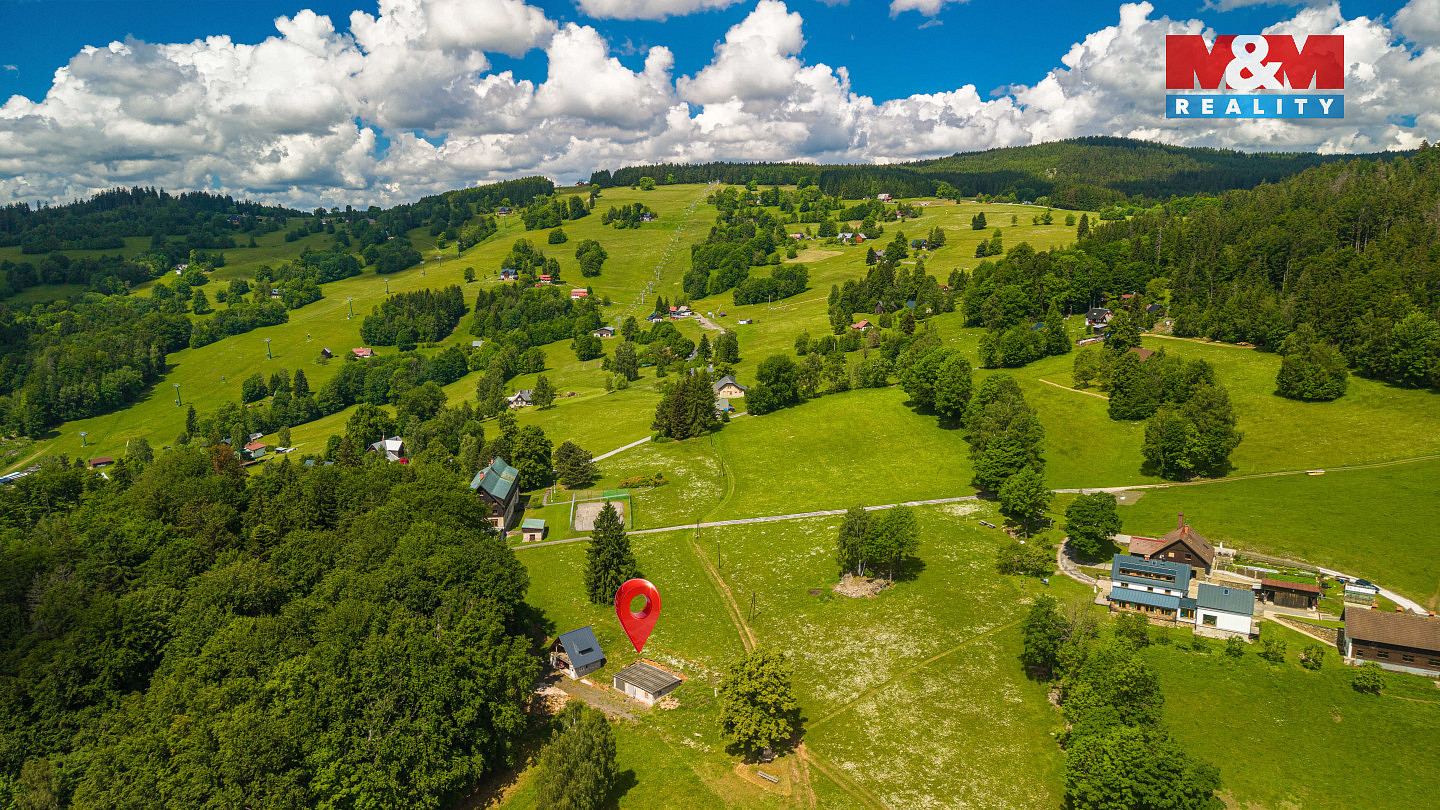 Prodej domu 251 m² s pozemkem 1 994 m²