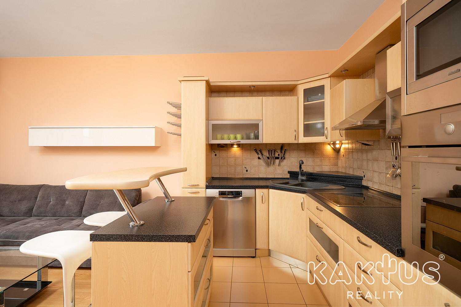 Pronájem bytu 2+kk 46 m² – fotografie 2