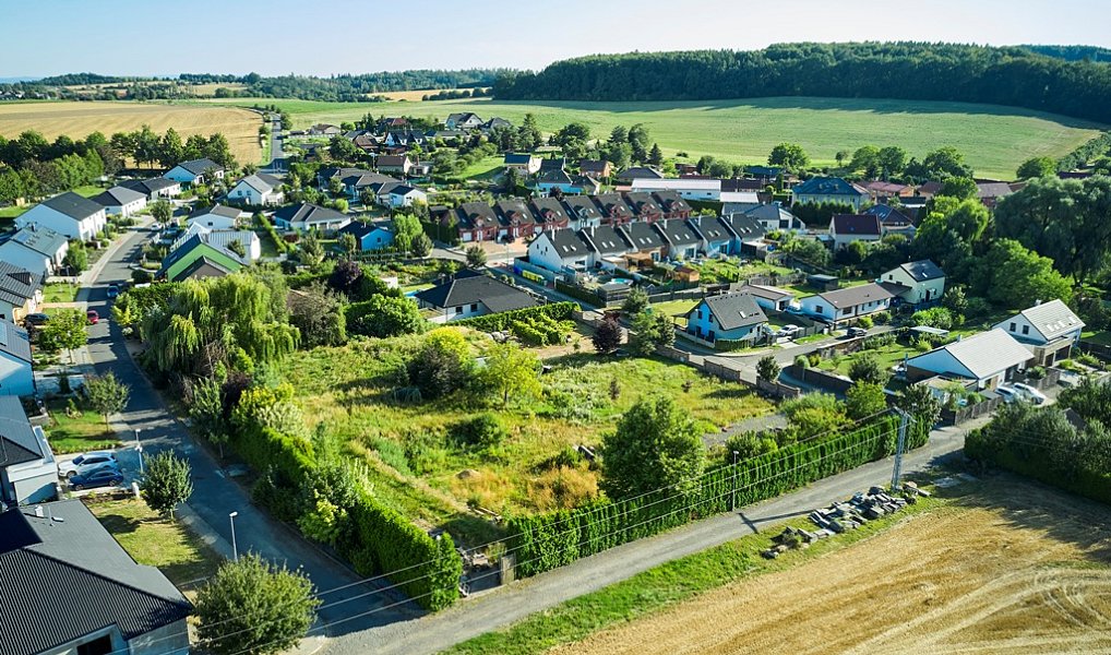 Prodej stavebního pozemku 3 871 m², Tršice – náhled fotky 2
