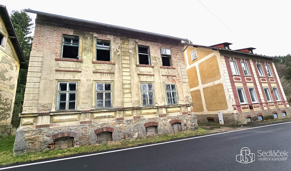 Prodej domu 300 m² s pozemkem 121 m², Rotava – náhled fotky 3