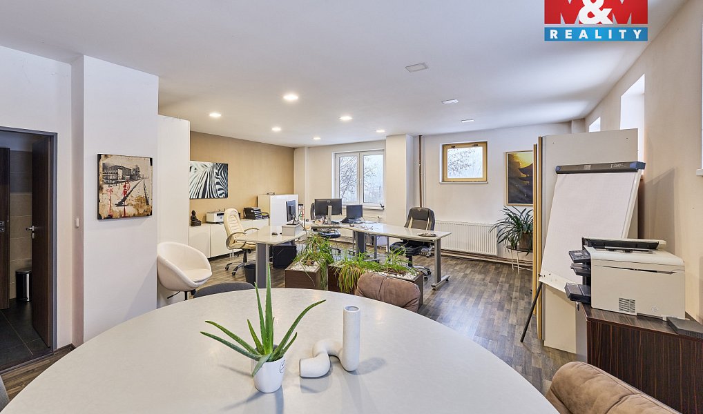 Prodej skladovacích prostor 1 667 m², Trutnov – náhled fotky 2