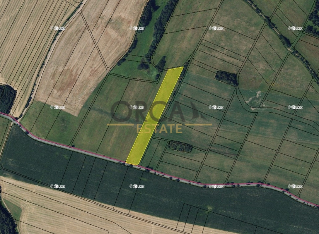 Prodej pole 13 516 m²