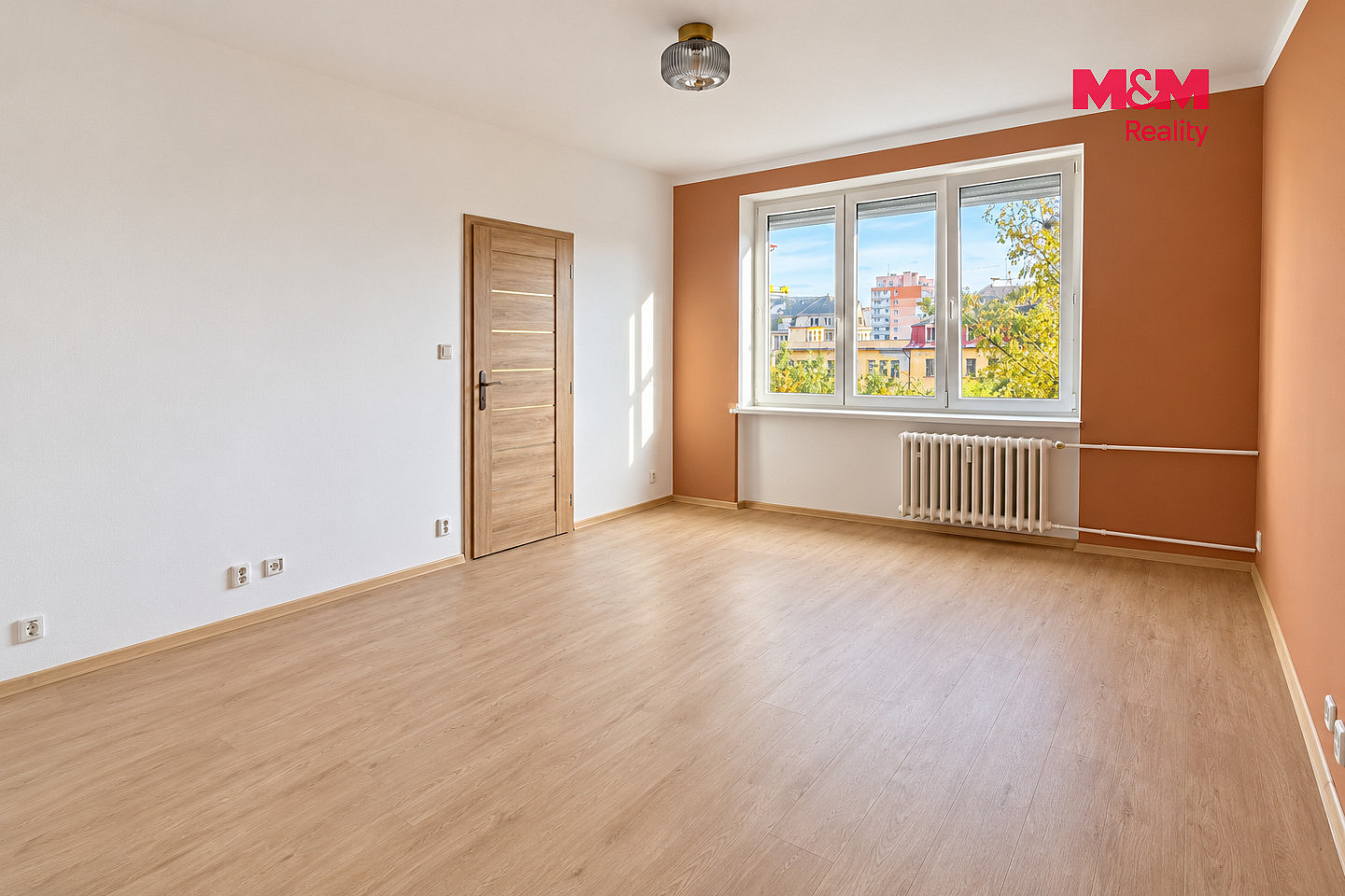 Pronájem bytu 2+1 54 m² – fotografie 2