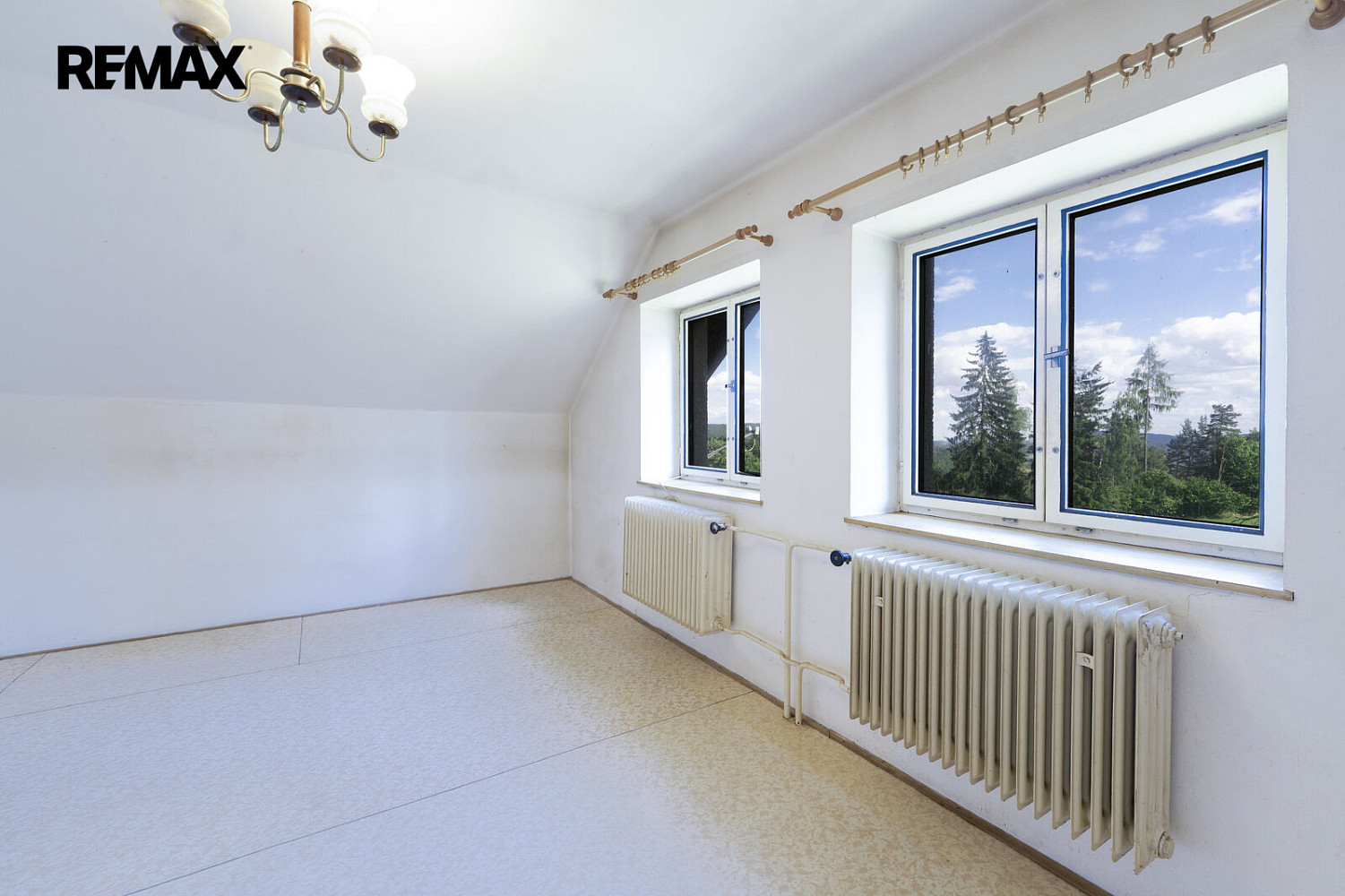 Prodej domu 160 m² s pozemkem 1 902 m² – fotografie 2