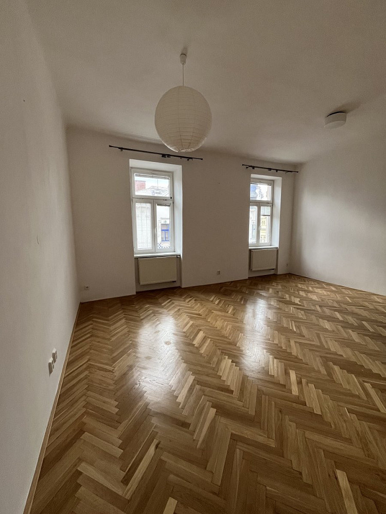 Pronájem bytu 3+kk 95 m² – pohled 5