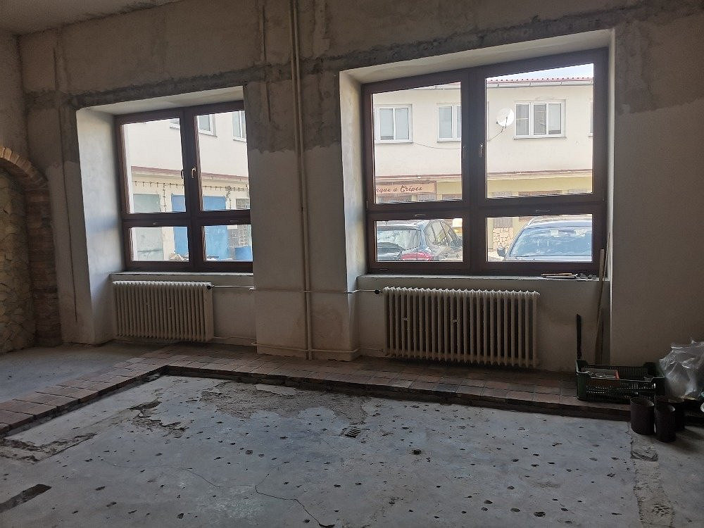 Pronájem obchodních prostor 80 m² – fotografie 3