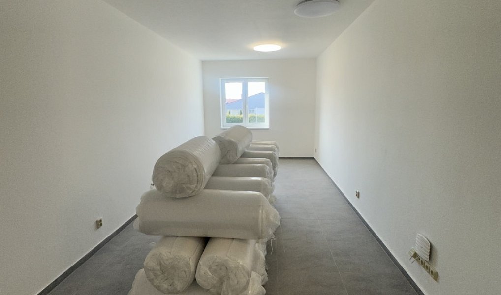 Prodej nájemního domu, činžáku 700 m², Cheb – náhled fotky 27