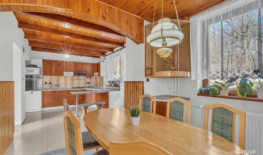 Prodej domu 280 m² s pozemkem 1 222 m², Vysoká nad Labem – náhled fotky 10
