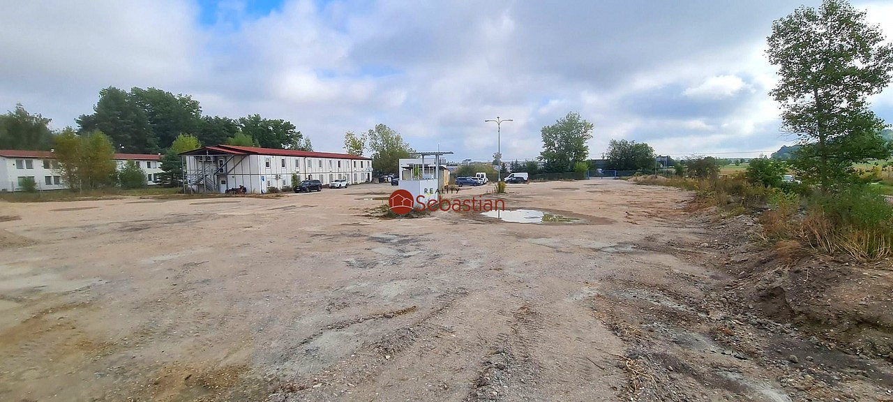 Pronájem komerčního objektu (jiného typu) 200 m² — photo 2