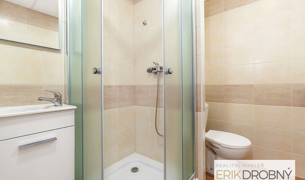 Pronájem bytu 2+1 40 m², Lázně Bohdaneč – náhled fotky 2